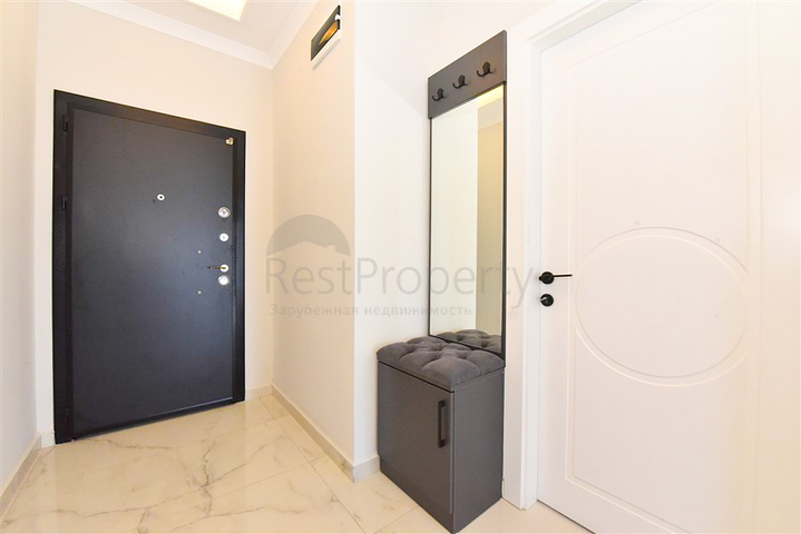 Spacious 4+1 penthouse in Cikcilli