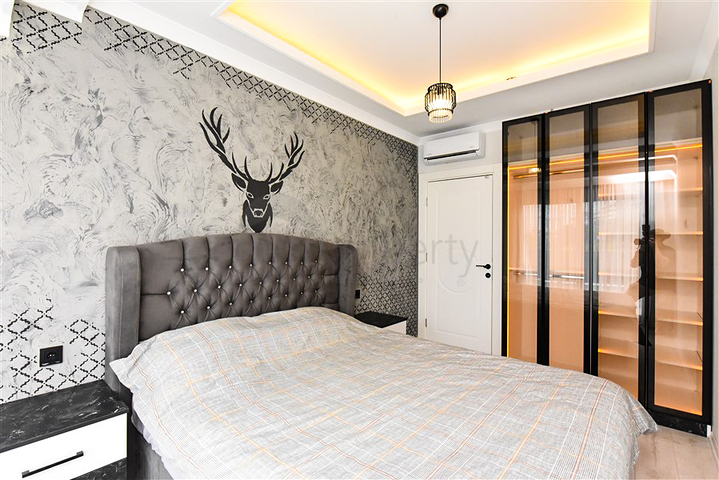 Spacious 4+1 penthouse in Cikcilli