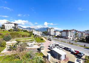 Spacious 4+1 penthouse in Cikcilli