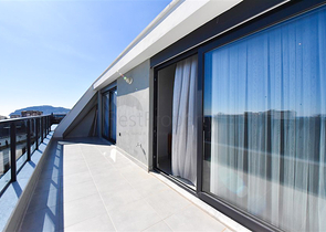 Spacious 4+1 penthouse in Cikcilli