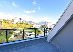 Spacious 4+1 penthouse in Cikcilli