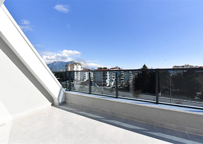 Spacious 4+1 penthouse in Cikcilli