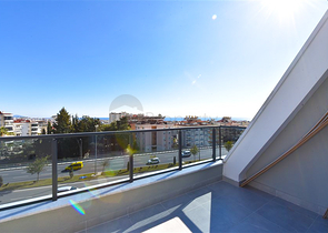 Spacious 4+1 penthouse in Cikcilli