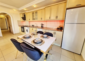 Spacious 2+1 apartment in Mahmutlar district