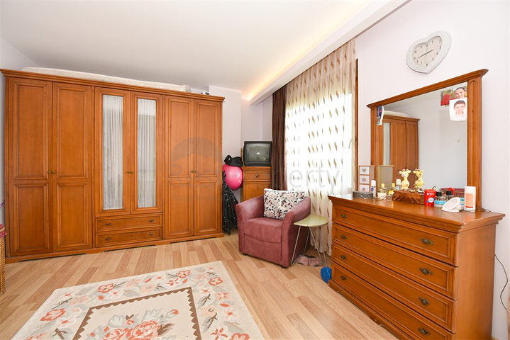 3+1 apartment for sale in the center of Alanya