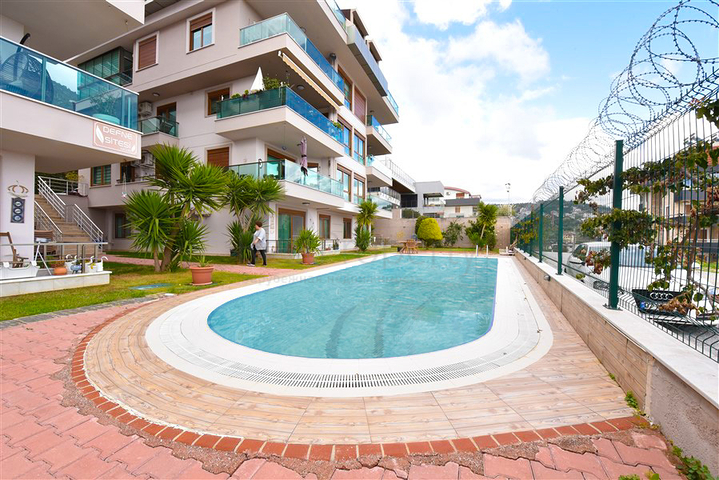 3+1 apartment for sale in the center of Alanya