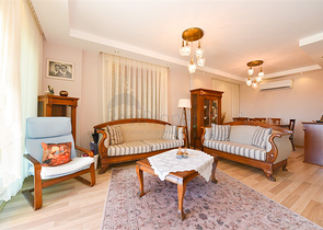 3+1 apartment for sale in the center of Alanya