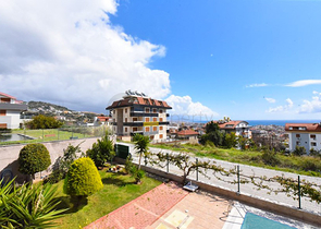3+1 apartment for sale in the center of Alanya