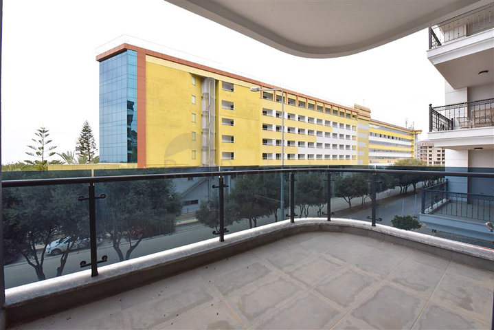 Two-bedroom apartment by the sea