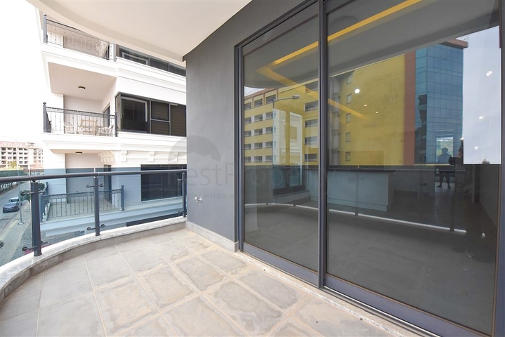 Two-bedroom apartment by the sea