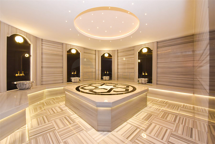 Two-bedroom apartment by the sea