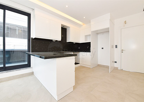 Two-bedroom apartment by the sea