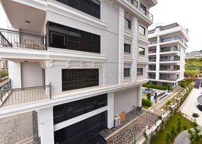 Two-bedroom apartment by the sea