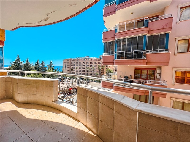 Furnished 2+1 apartment in Mahmutlar