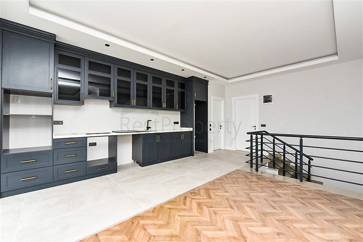 Luxury penthouse with panoramic sea views in the very center of Alanya