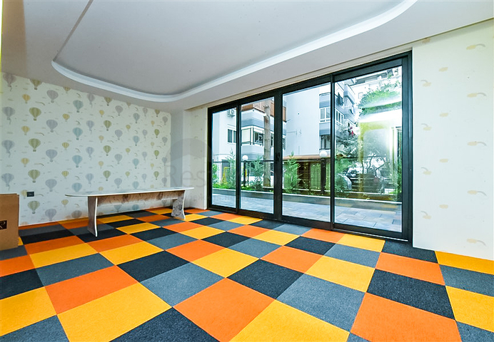 Luxury penthouse with panoramic sea views in the very center of Alanya