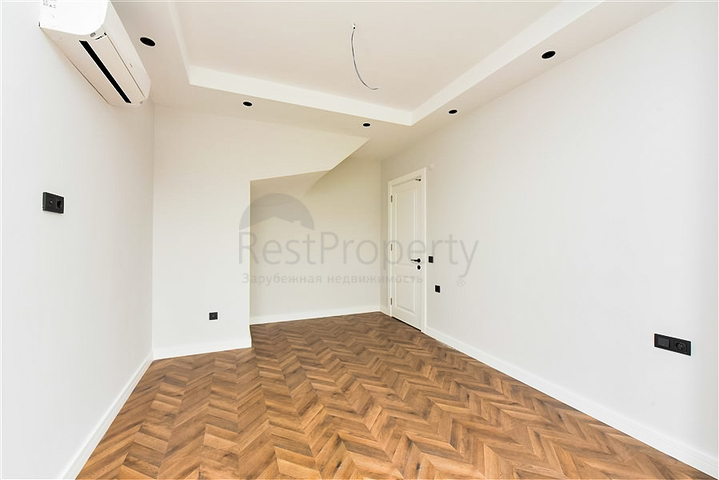 Luxury penthouse with panoramic sea views in the very center of Alanya