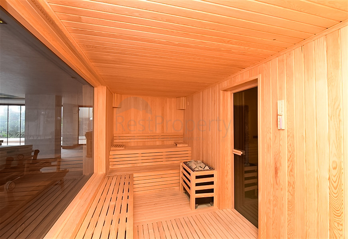 Luxury penthouse with panoramic sea views in the very center of Alanya