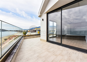Luxury penthouse with panoramic sea views in the very center of Alanya