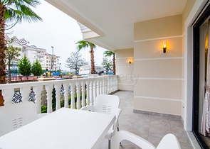 Luxury 1+1 apartment on the first coastline