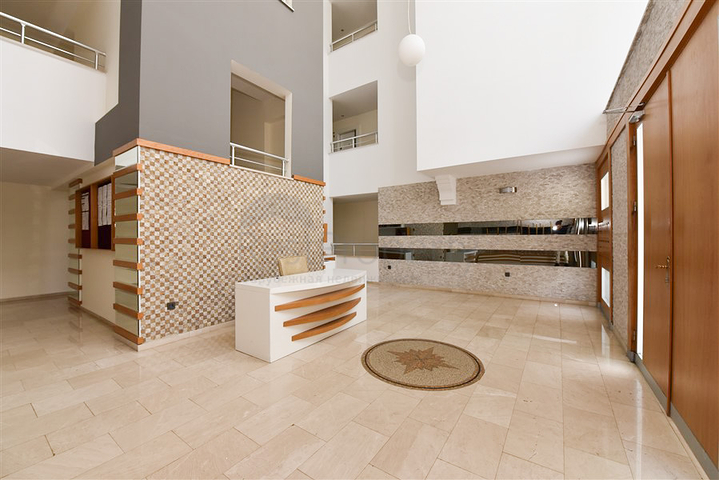 Garden duplex on Cleopatra