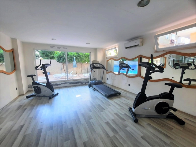 Garden duplex on Cleopatra