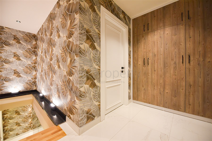 Garden duplex on Cleopatra