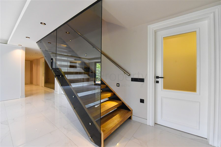 Garden duplex on Cleopatra