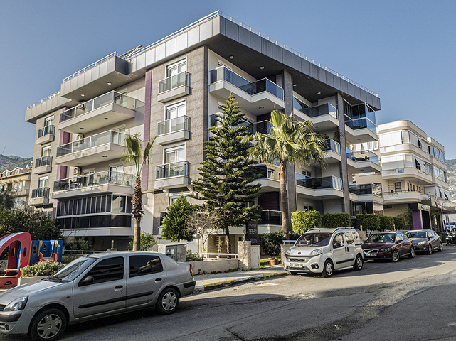 Garden duplex on Cleopatra