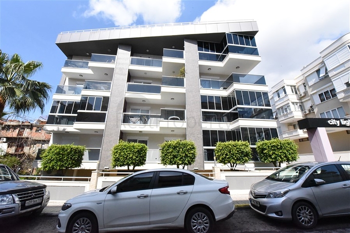 Garden duplex on Cleopatra