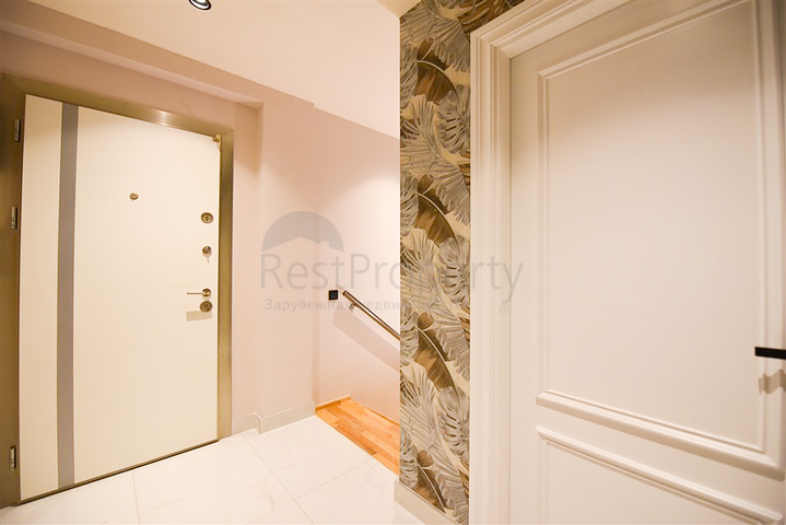 Garden duplex on Cleopatra