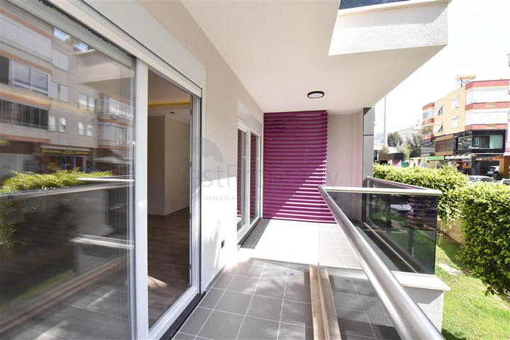 Garden duplex on Cleopatra