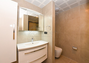 Garden duplex on Cleopatra