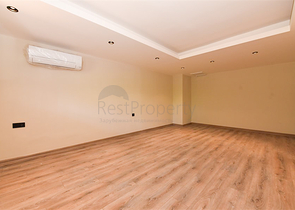 Garden duplex on Cleopatra