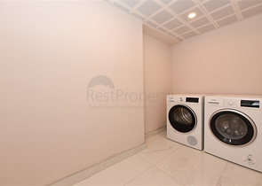 Garden duplex on Cleopatra