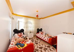 Apartment 2+1 on the first line in Mahmutlar district