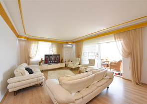 Apartment 2+1 on the first line in Mahmutlar district