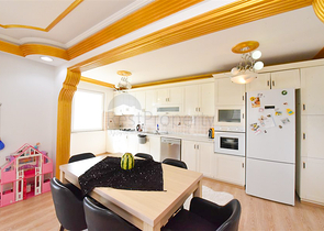 Apartment 2+1 on the first line in Mahmutlar district