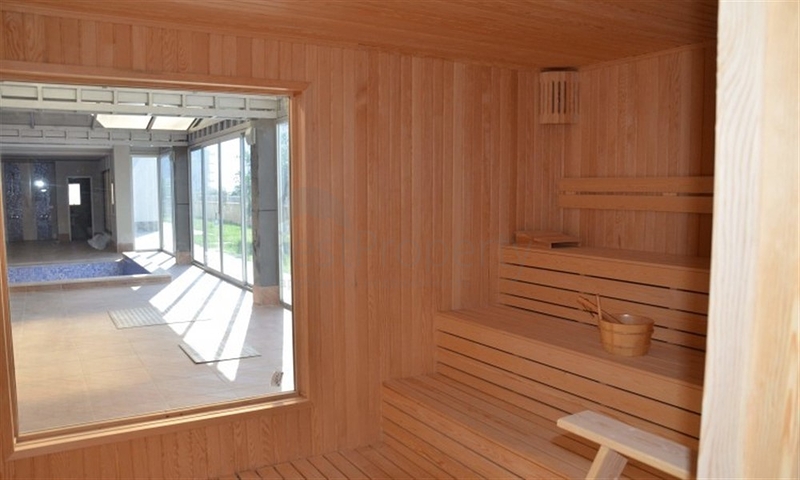 Spacious 3+1 penthouse in Kestel district