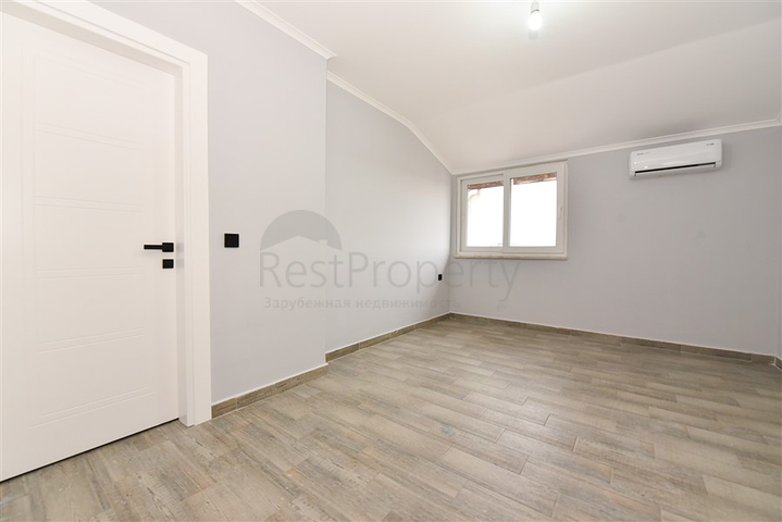 Spacious 3+1 penthouse in Kestel district