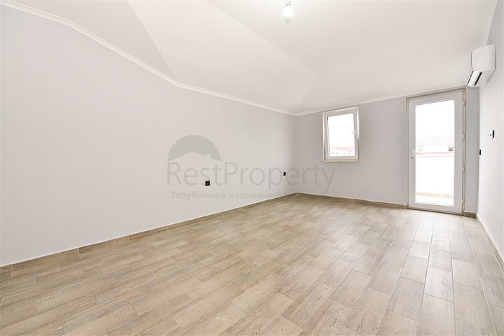 Spacious 3+1 penthouse in Kestel district