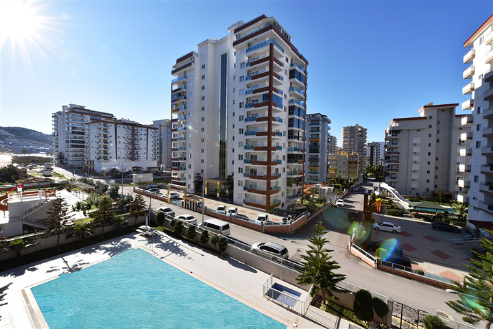 2+1 apartment in Mahmutlar district