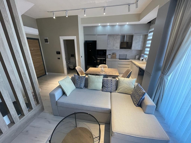 2+1 furnished penthouse in a modern complex in Oba