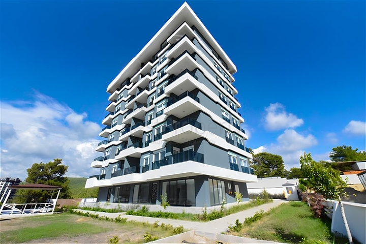 Apartments in a new complex in Avsallar district 