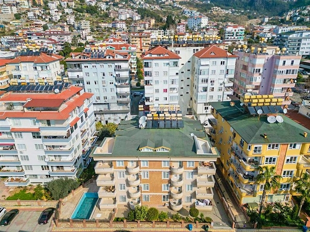 3+2 floor plan apartment in the central area of Alanya