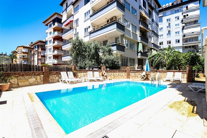 3+2 floor plan apartment in the central area of Alanya