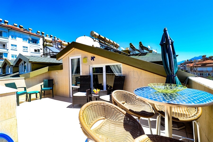 3+2 floor plan apartment in the central area of Alanya