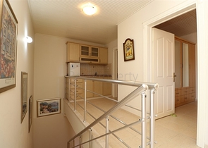 3+2 floor plan apartment in the central area of Alanya