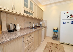 3+2 floor plan apartment in the central area of Alanya