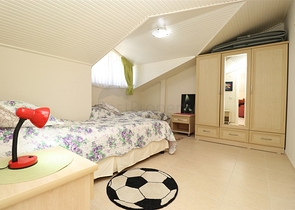 3+2 floor plan apartment in the central area of Alanya